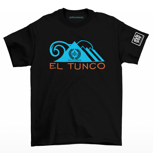 El tunco beach and volcanos