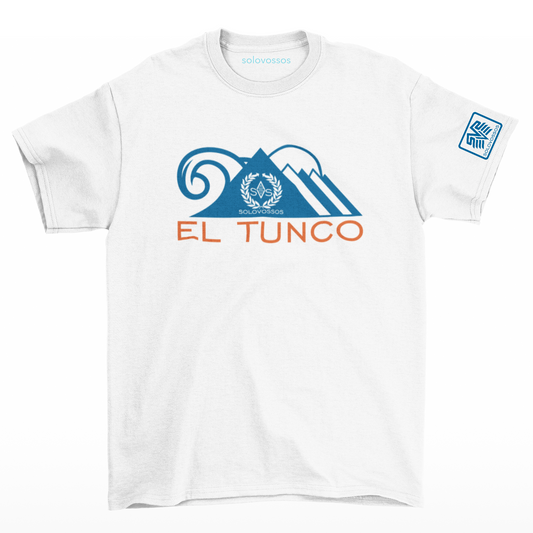 El tunco beach and volcanos